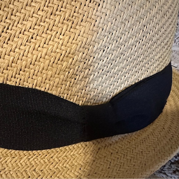 Fedora - Picture 6 of 6